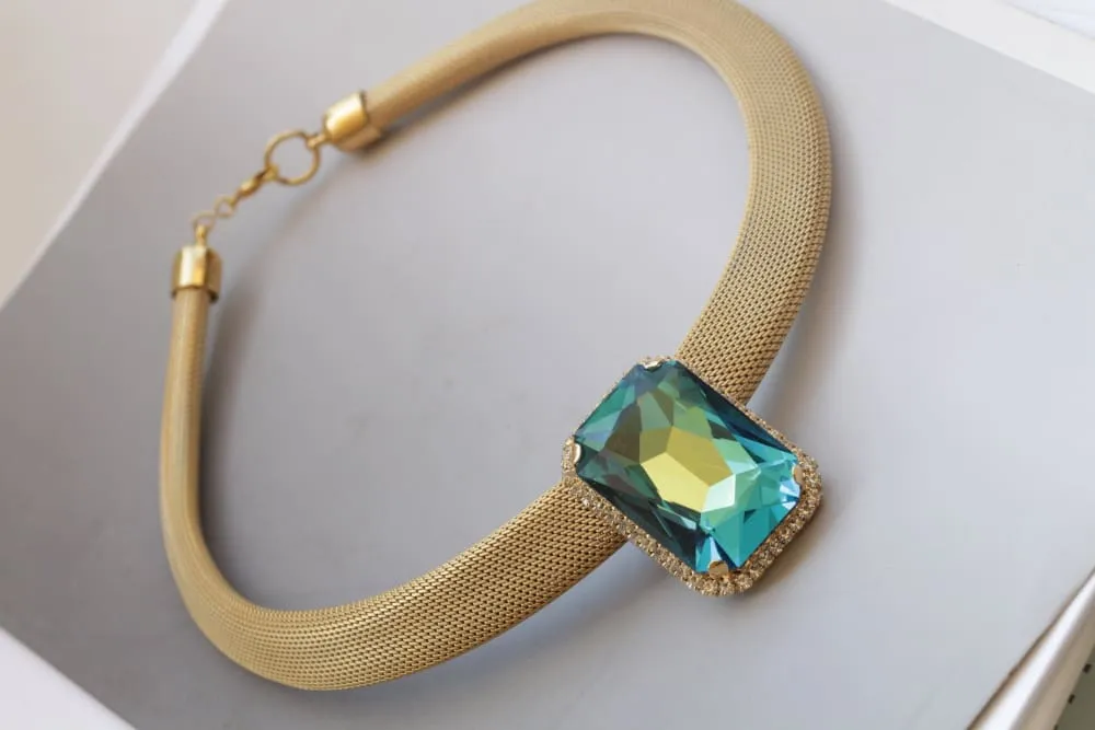 BLUE GOLD NECKLACE