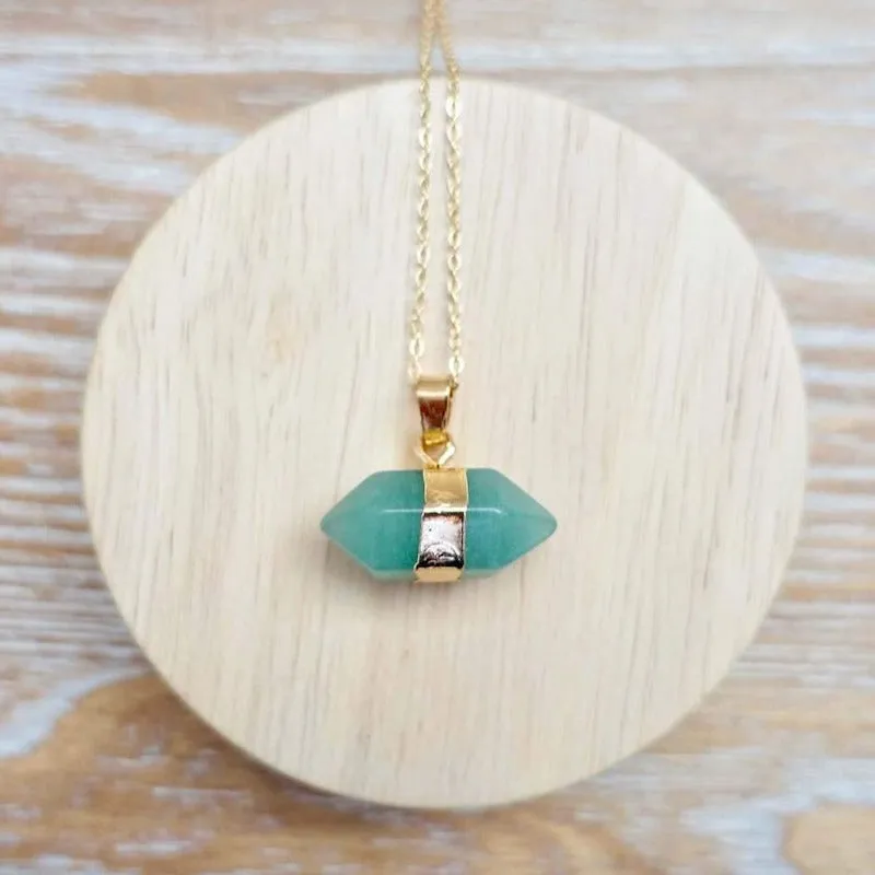 Horizontal Double Point Crystal Necklace