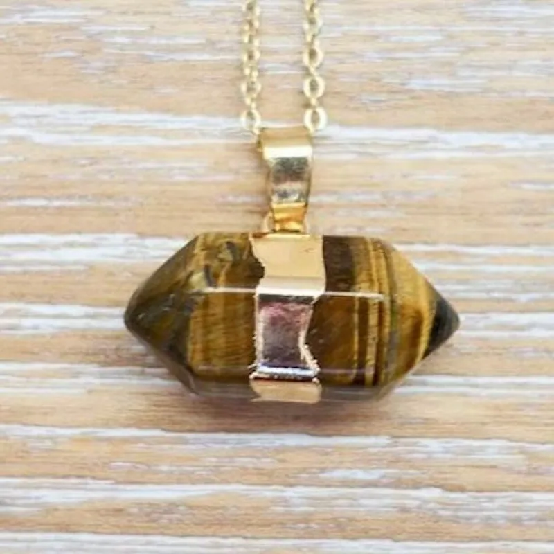 Horizontal Double Point Crystal Necklace