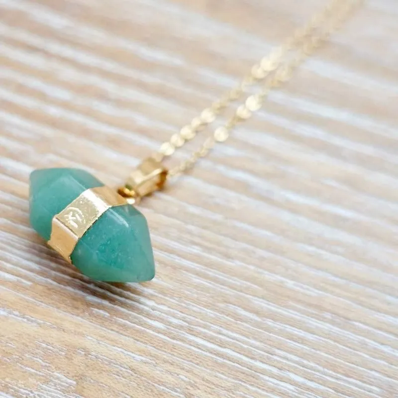 Horizontal Double Point Crystal Necklace
