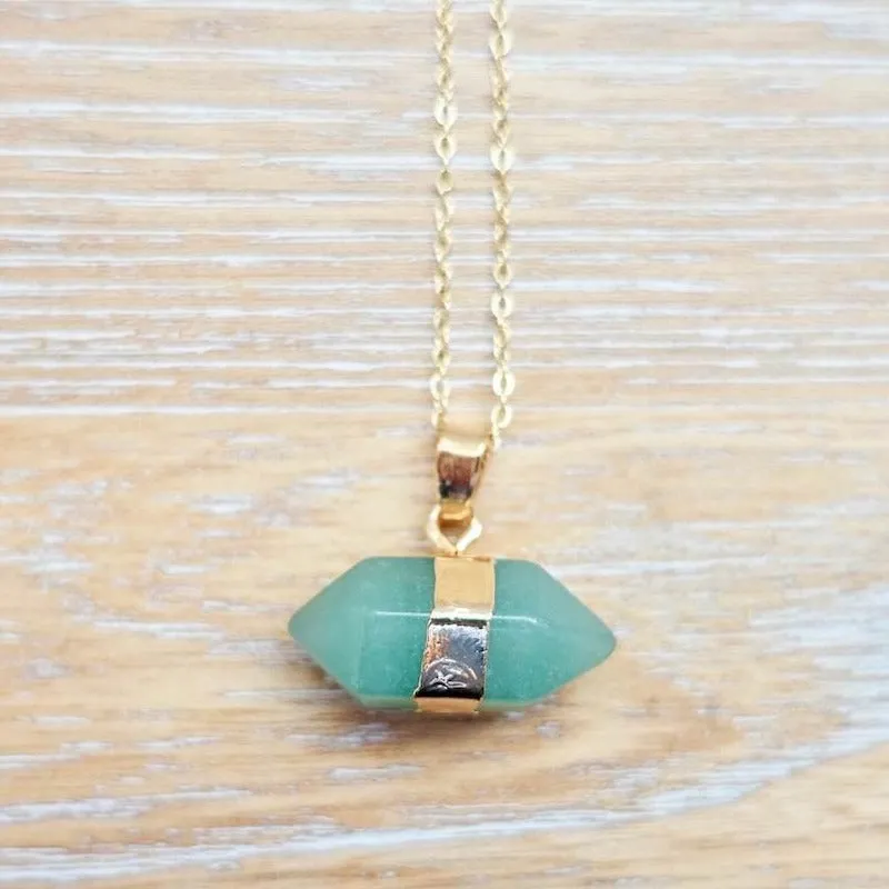 Horizontal Double Point Crystal Necklace