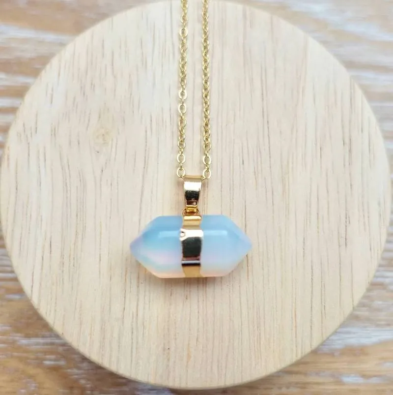 Horizontal Double Point Crystal Necklace