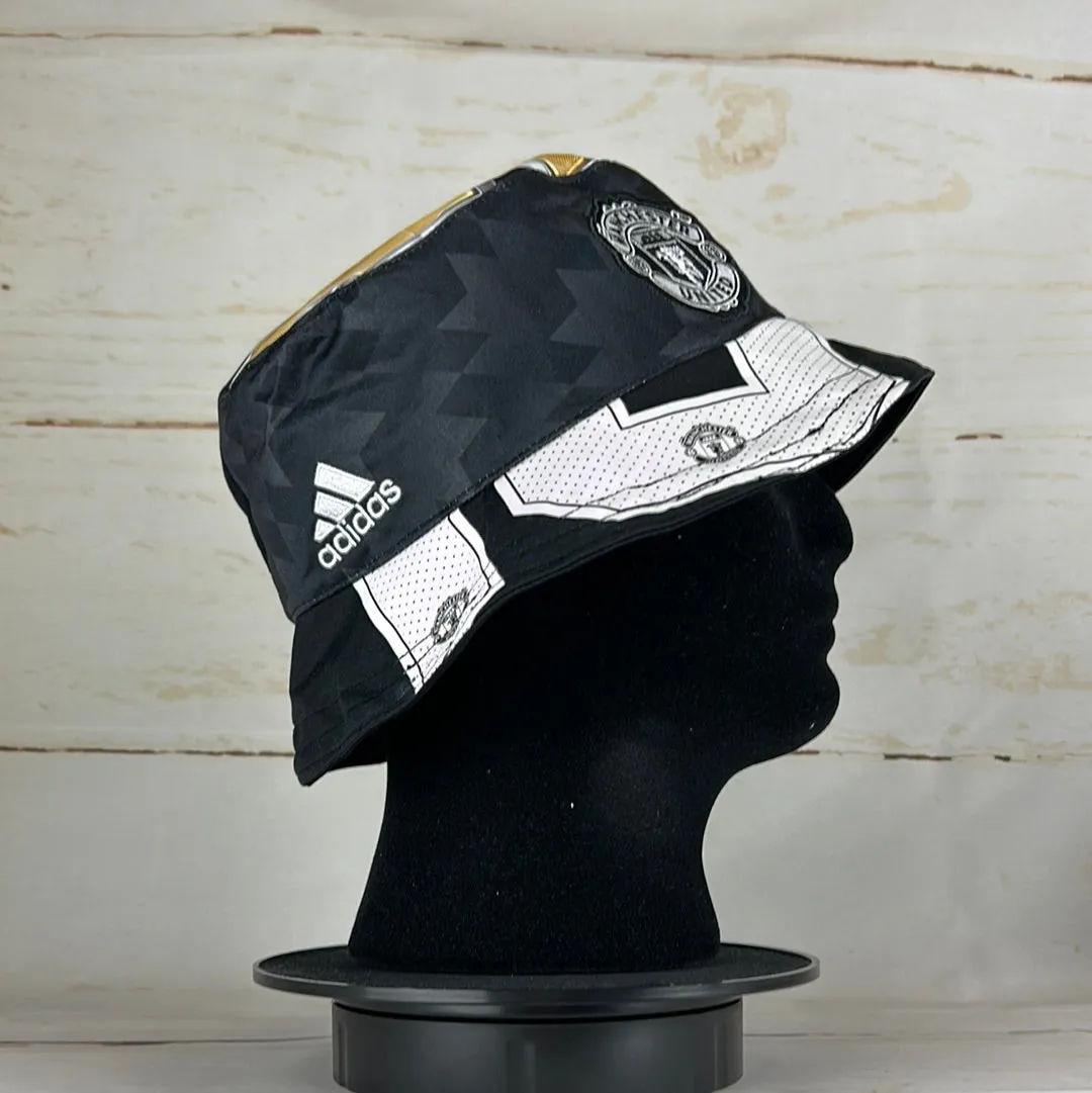 Manchester United 17/18 Upcycled Away Shirt Bucket Hat