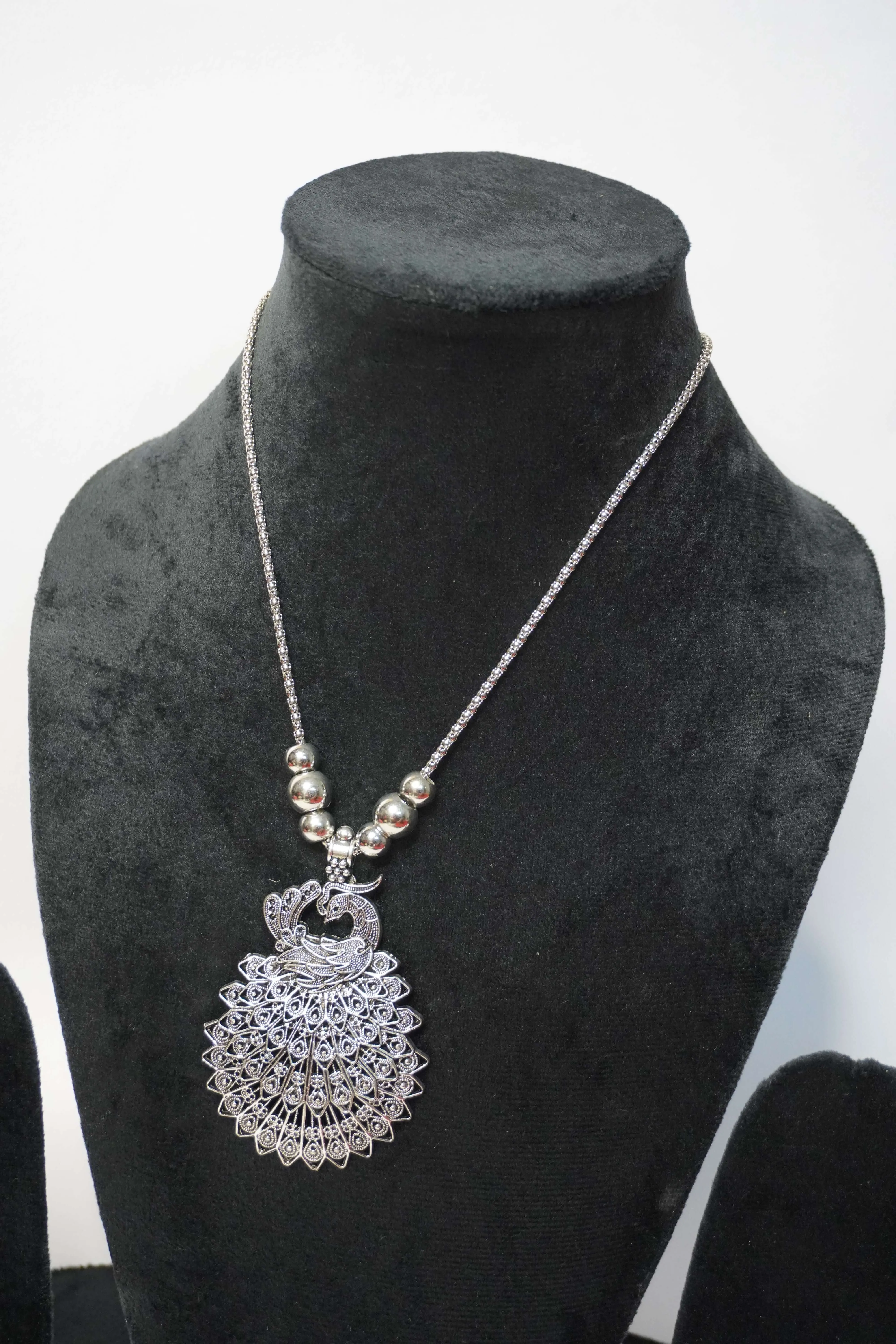 Peacock Style Oxidized Pendant Necklace