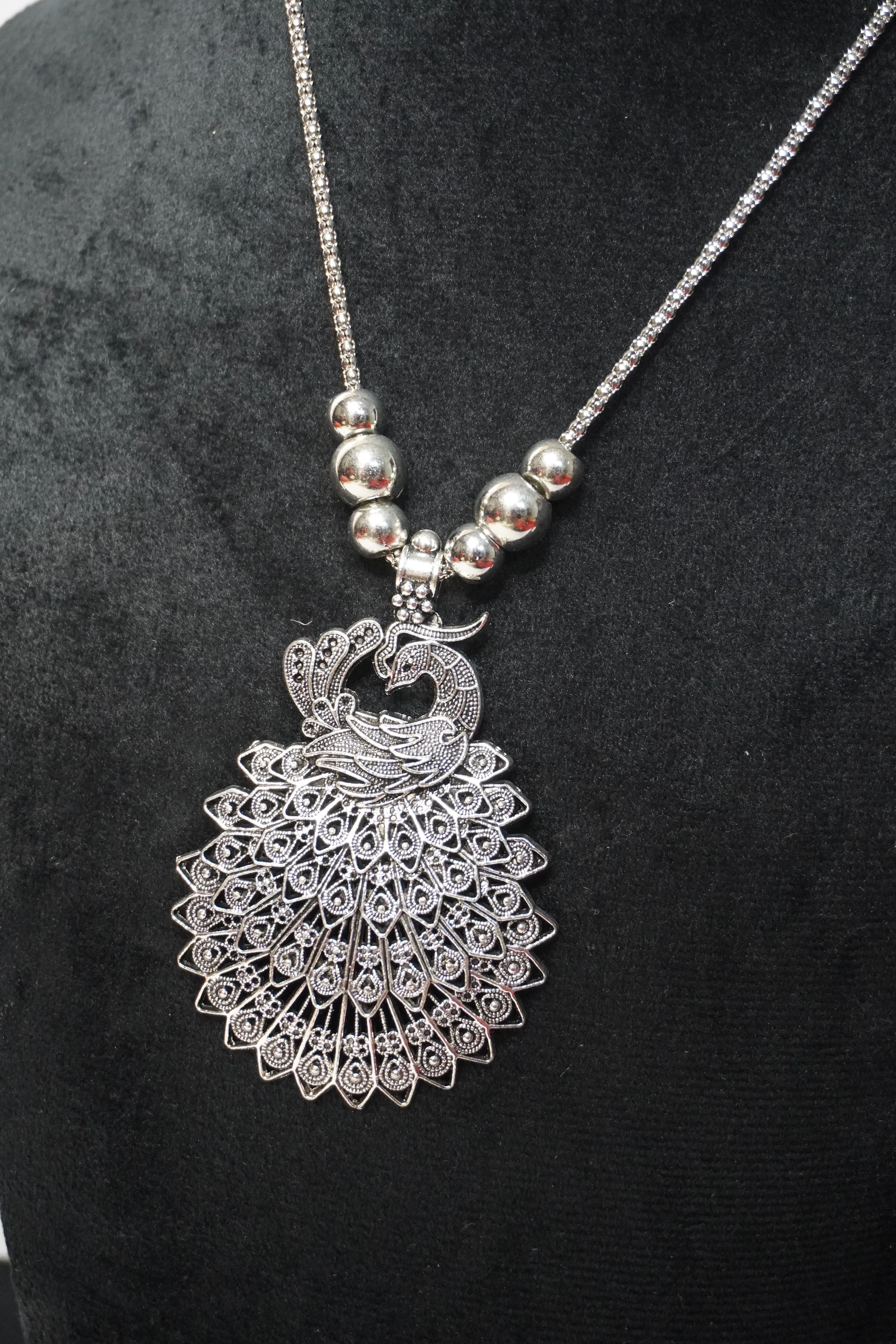 Peacock Style Oxidized Pendant Necklace