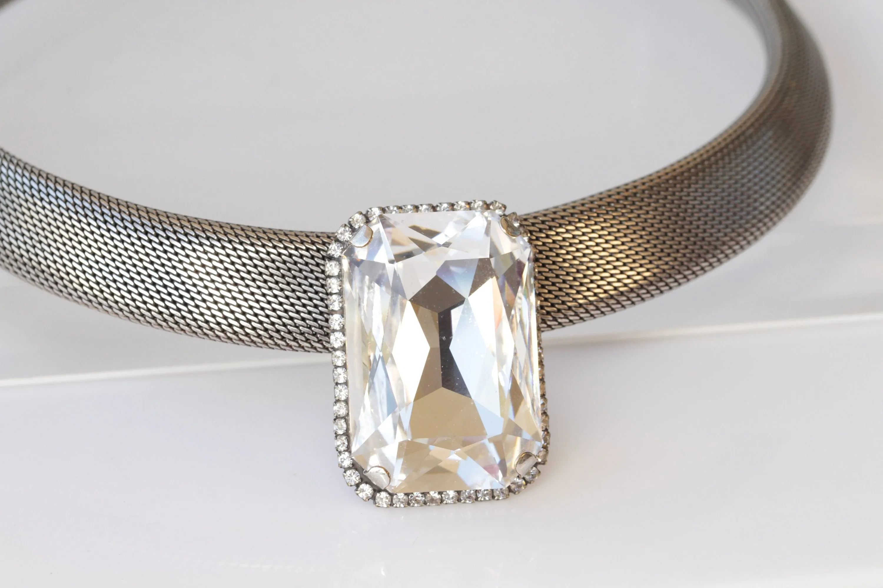 SILVER CHOKER NECKLACE