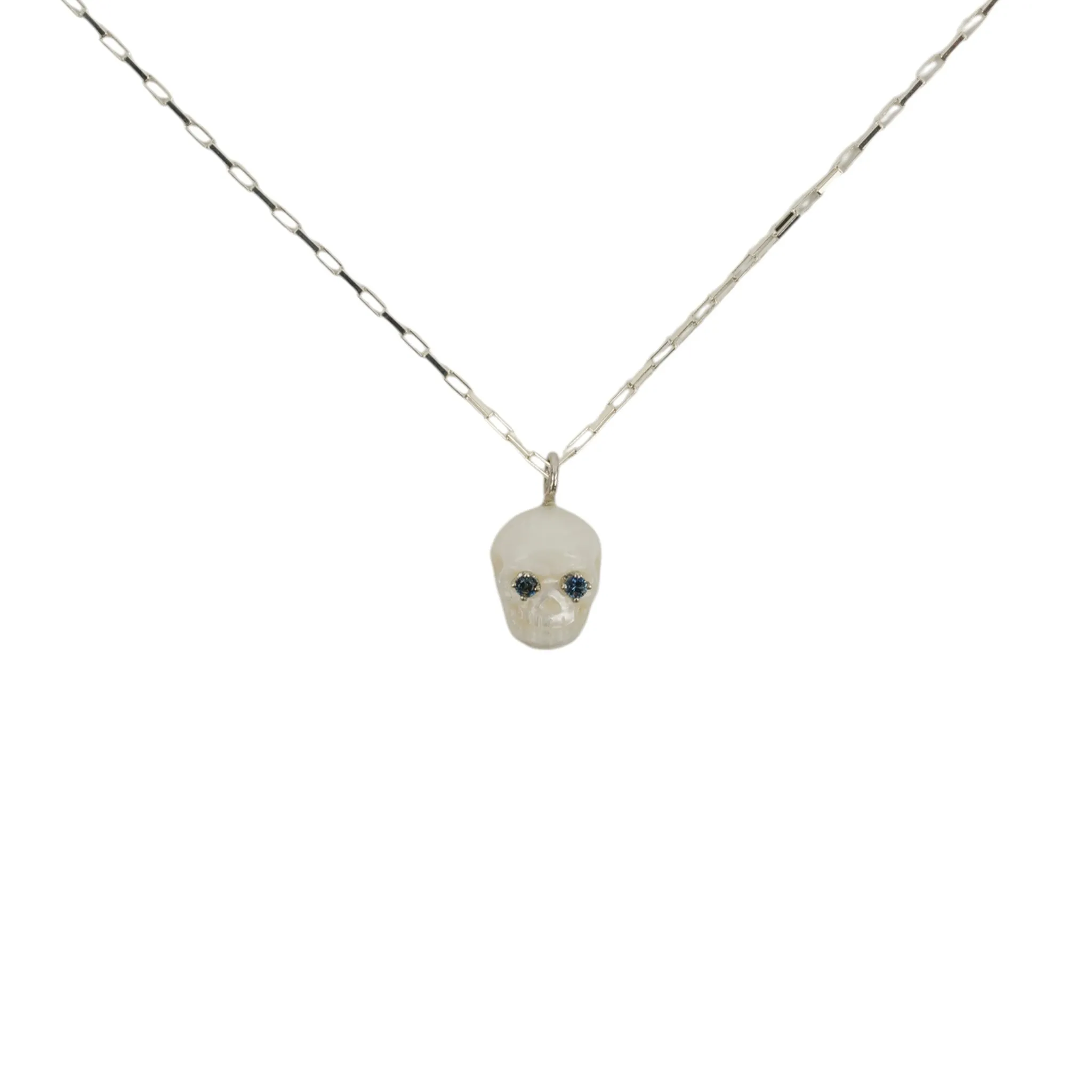 SKULL PEARL NECKLACE WITH BLUE SAPPHIRE EYES